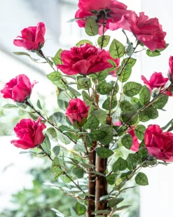 Beleuchteter Outdoor-Rosenbaum