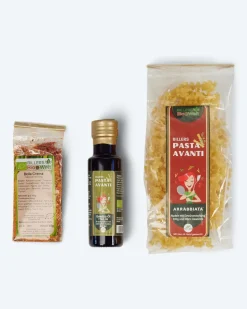 Bio-Nudeln mit Gewürzmischung & Gewürzöl