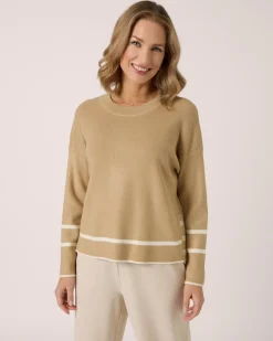 Boxy Strickpullover mit Zierknöpfen