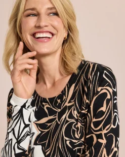 Classic Pullover mit kontrastfarbigen Blumen