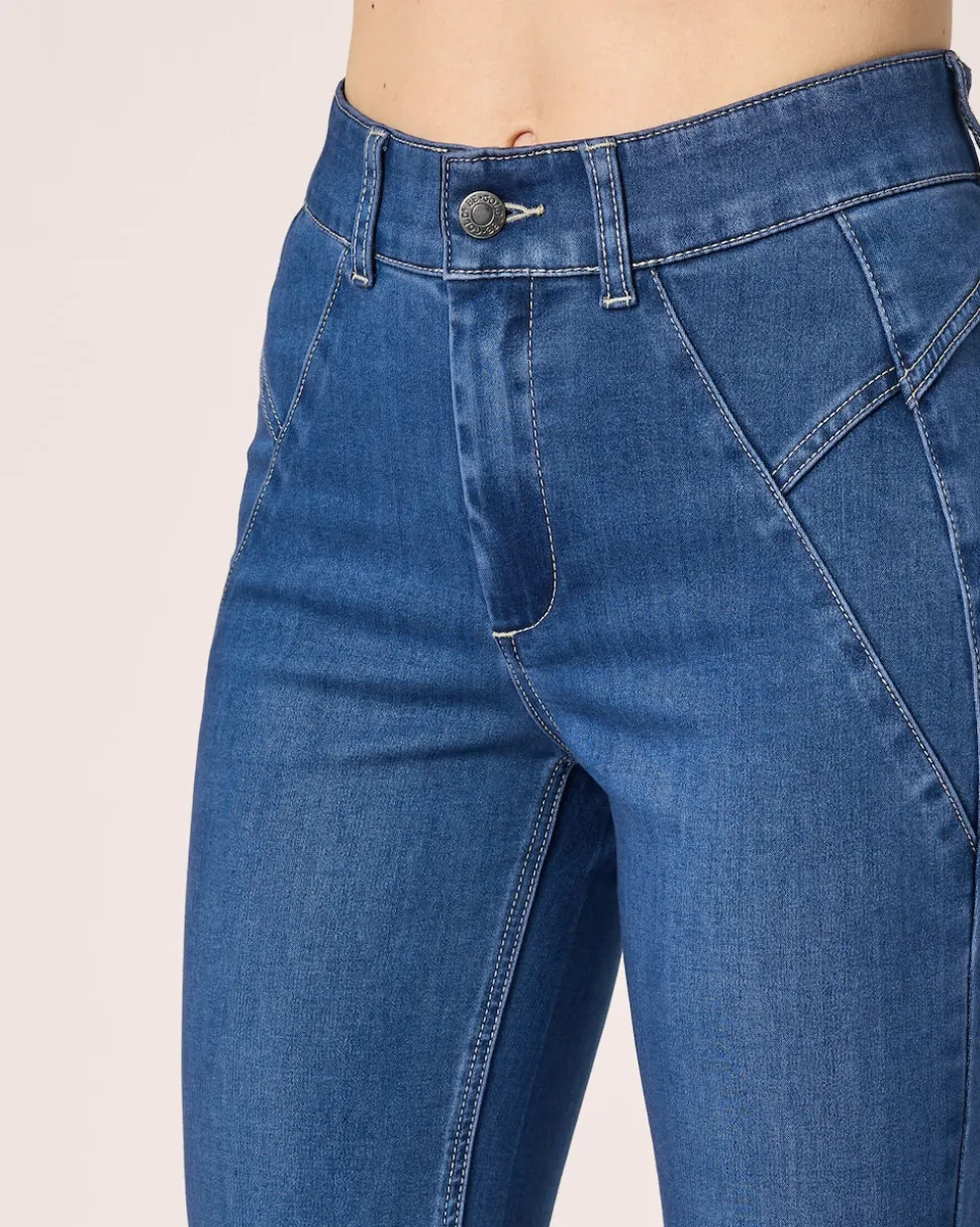 "Comfort Stretch" Denim