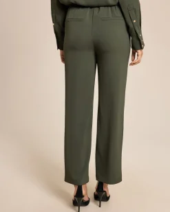 Fließende Hose mit geradem Bein