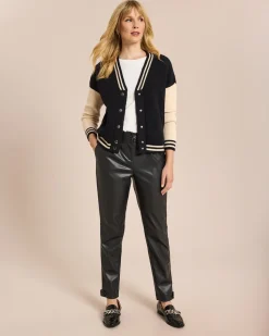 Hose mit Bein Detail