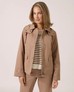 Jacke mit abnehmbarer Kapuze