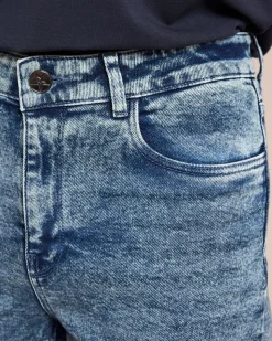 Jeanshose gerades Bein