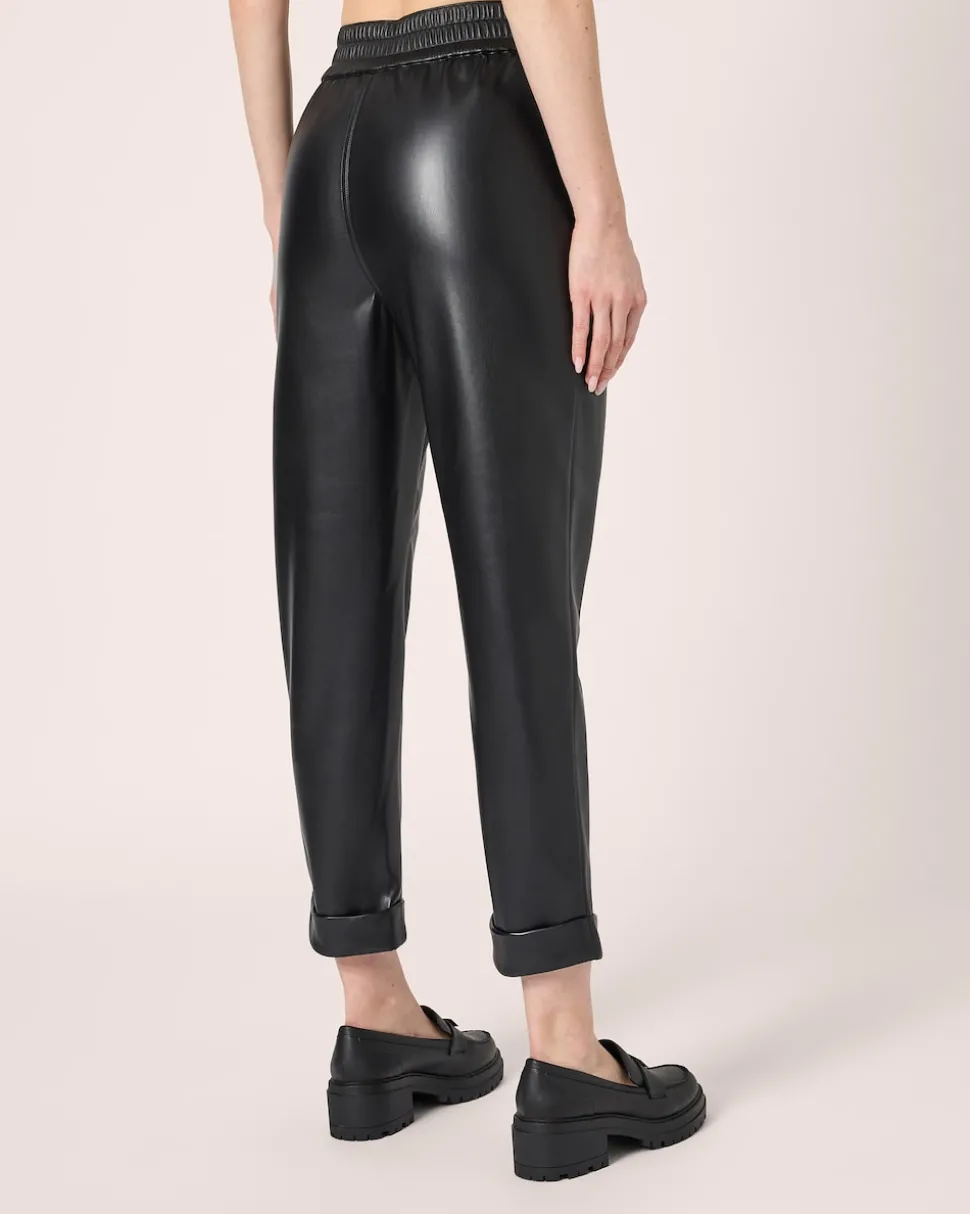 Lederimitat-Hose im Unidesign