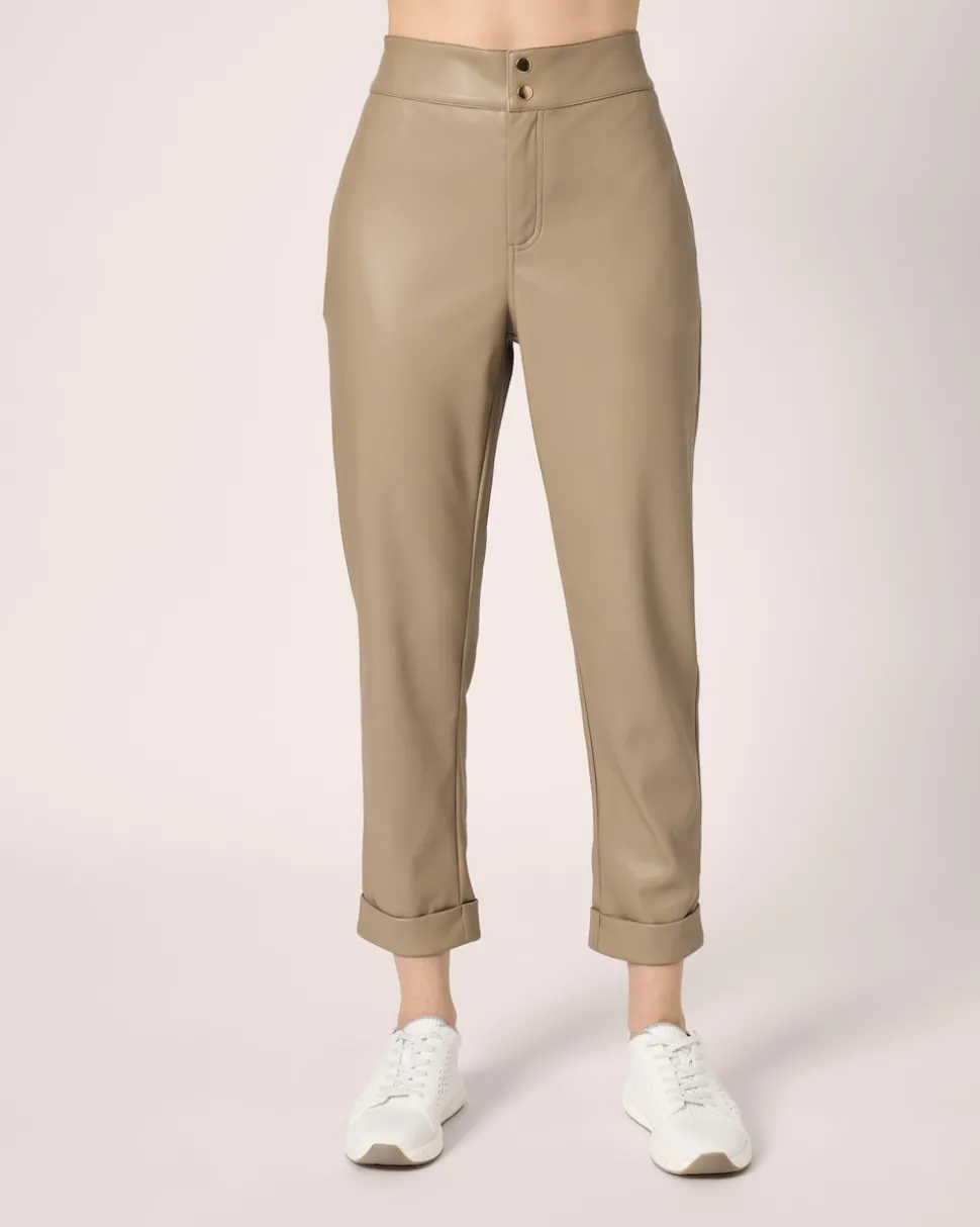 Lederimitat-Hose im Unidesign
