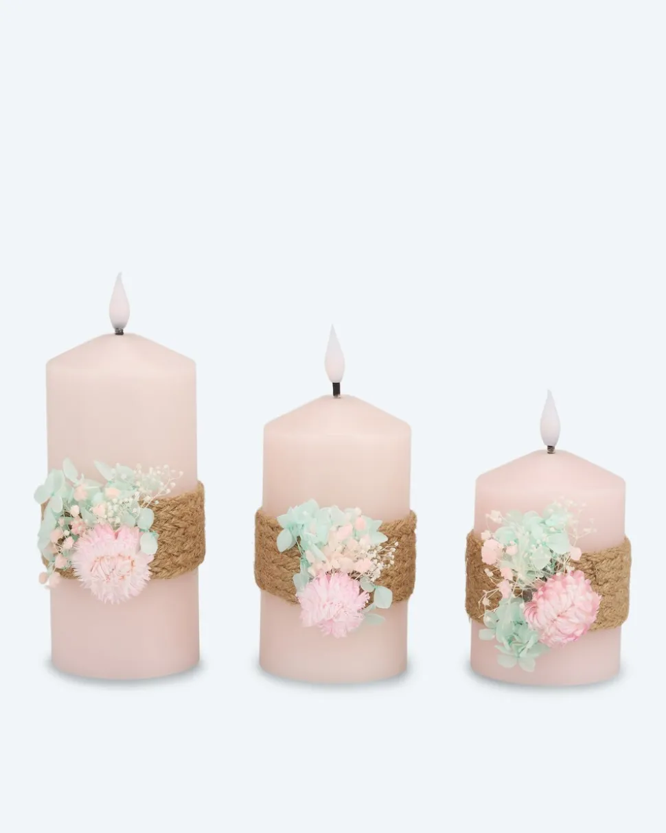 3 LED-Stumpenkerzen mit Blumen-Deko