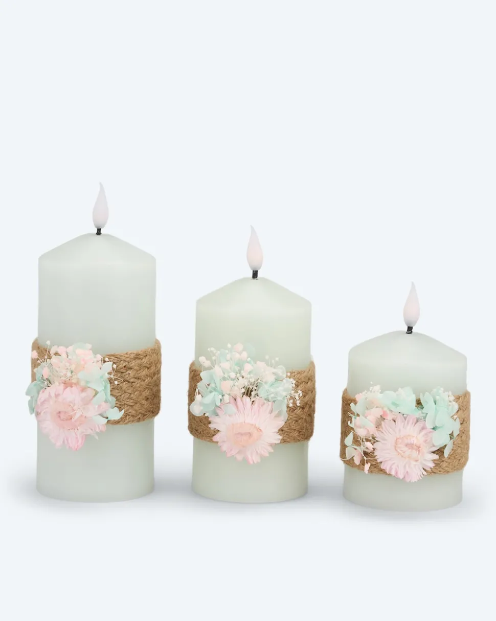 3 LED-Stumpenkerzen mit Blumen-Deko
