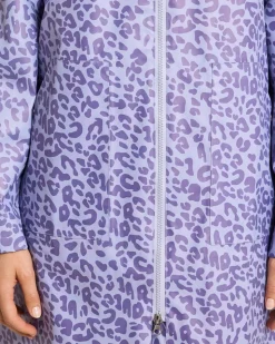 Mantel Leo Print