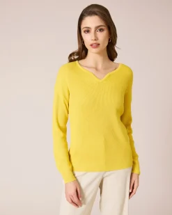 Pullover mit Herzausschnitt