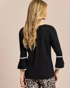 Pullover mit Kontrasteinsätzen