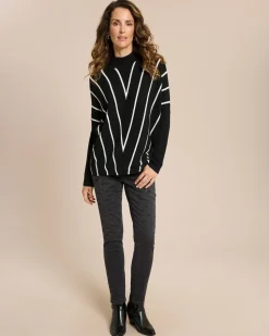 Pullover mit Kontraststeifen
