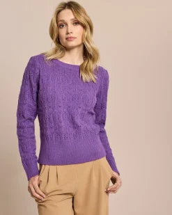 Pullover mit schönem Strickmuster