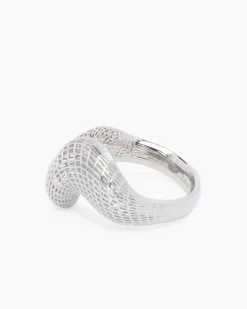 Ring im modischen Design