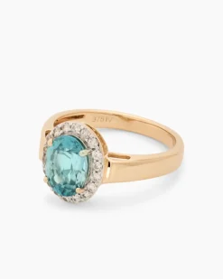 Ring mit blauem Zirkon
