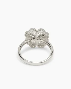 Ring mit Kleeblatt und Baum des Lebens
