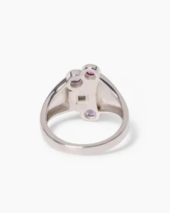 Ring mit Multi-Edelstein