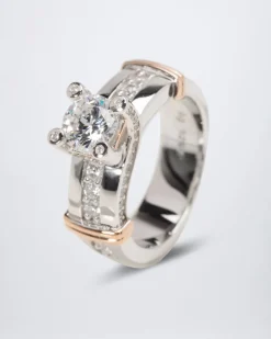 Ring mit Zirkonia