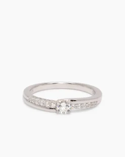 Ring mit Zirkonia