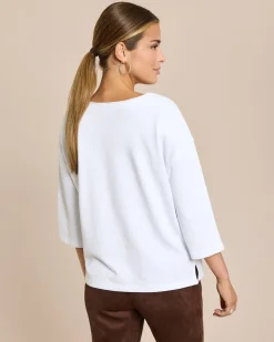 Shirt mit Applikation am Ausschnitt