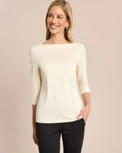 Shirt mit elegantem U-Boot-Ausschnitt