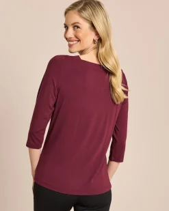 Shirt mit elegantem U-Boot-Ausschnitt