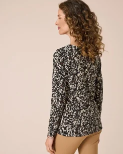Shirt mit modischem Ausschnitt