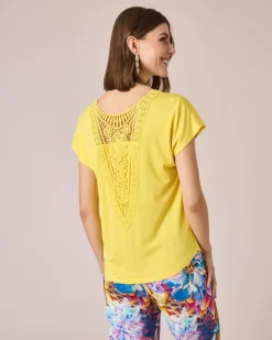 Shirt mit Rückenausschnitt