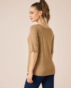 Shirt mit U-Boot-Ausschnitt