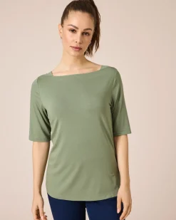 Shirt mit U-Boot-Ausschnitt