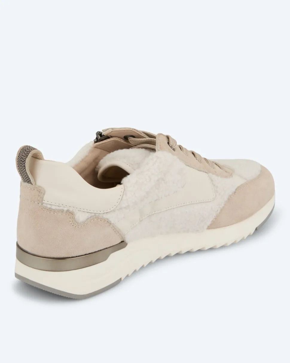 Sneaker