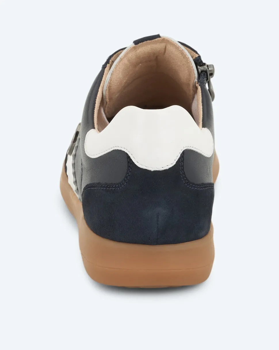 Sneaker mit THOM-Stern-Emblem