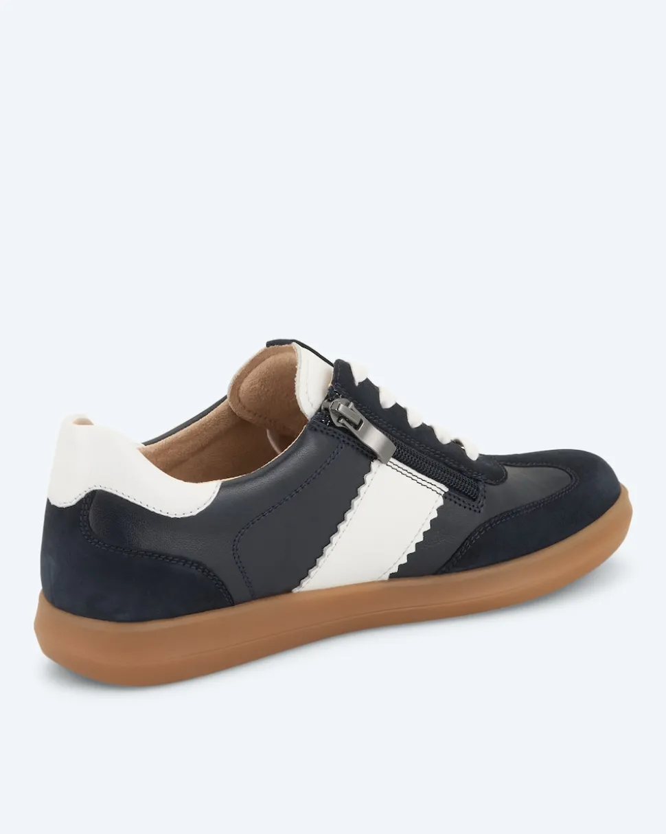 Sneaker mit THOM-Stern-Emblem