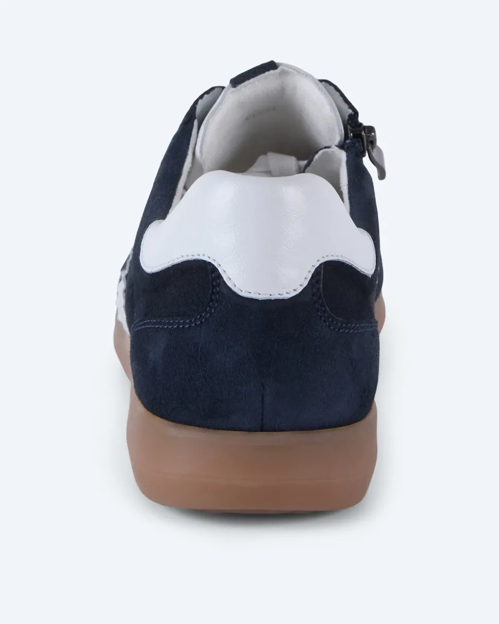 Sneaker mit THOM-Stern-Emblem