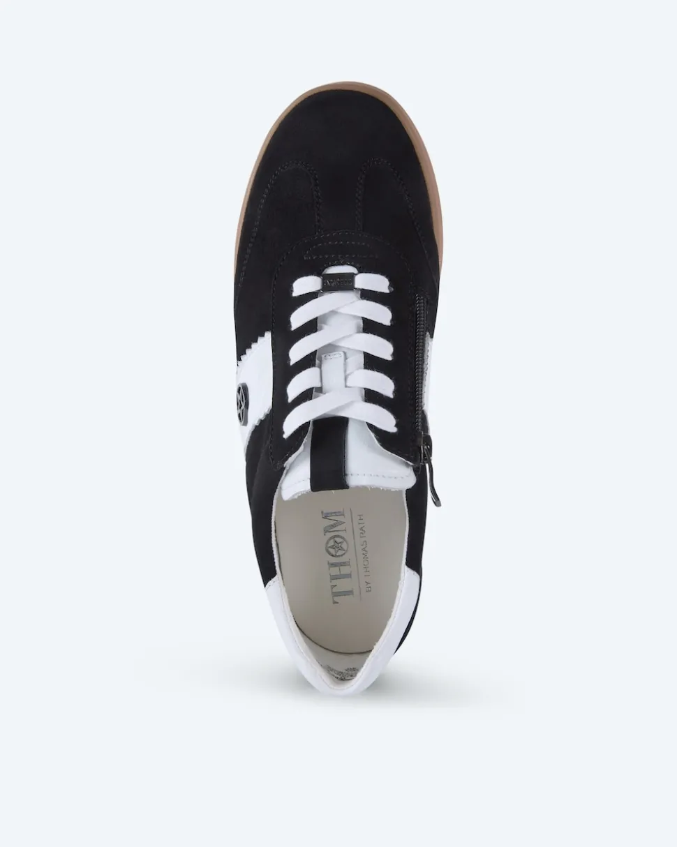 Sneaker mit THOM-Stern-Emblem