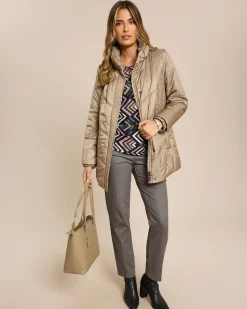 Steppjacke mit voluminösem Stehkragen