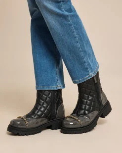 Stiefel mit Steppung