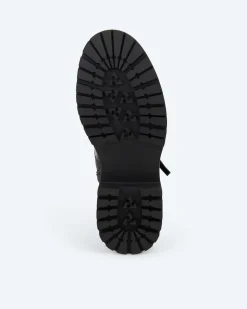 Stiefel mit Steppung