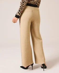 Strickhose mit seitlichen Leostreifen