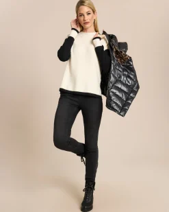 Strickpullover im Colorblock