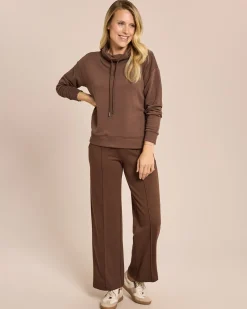 Sweatpullover mit Schlitzen