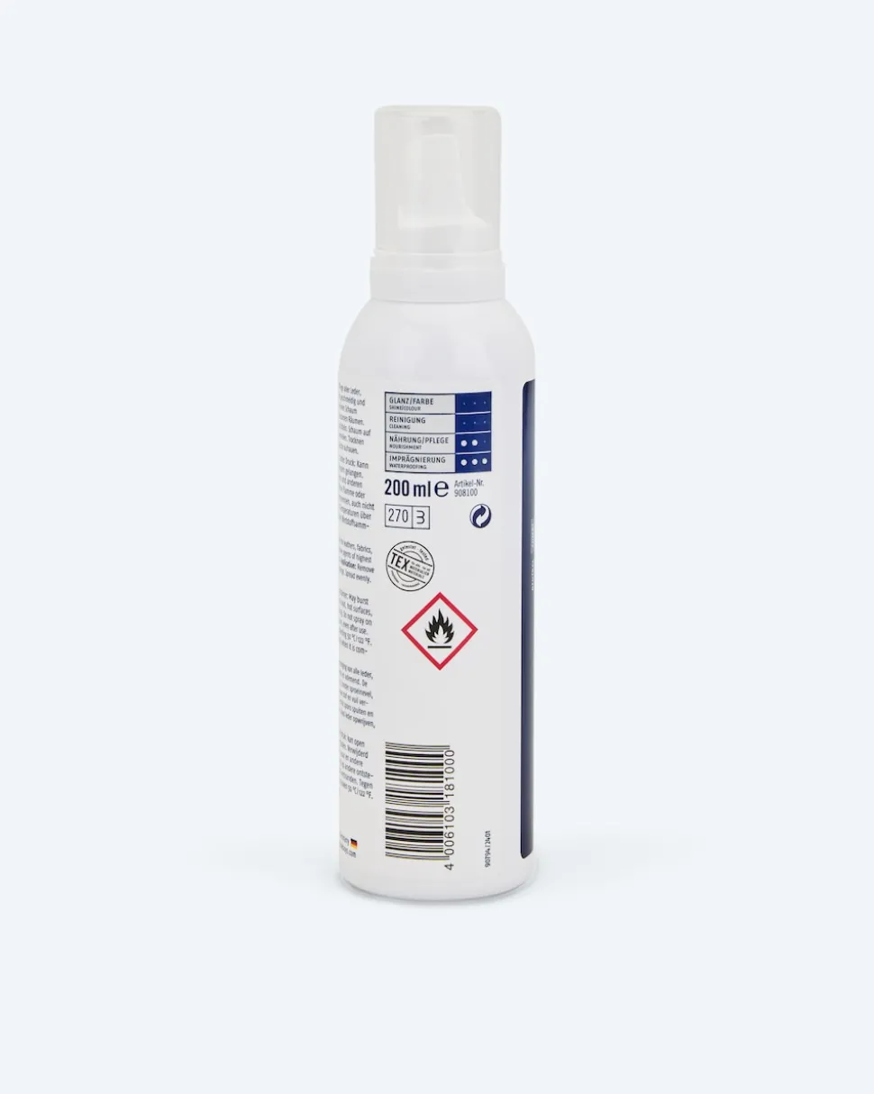 Wasserabweisender Pflegeschaum